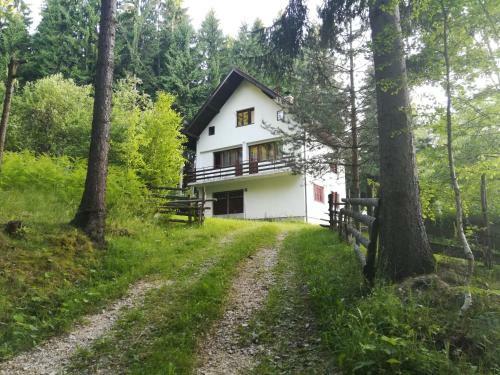 Agroturismo Planinska Ku?a "odmor"