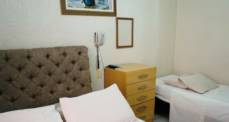 Rosa's Hotel