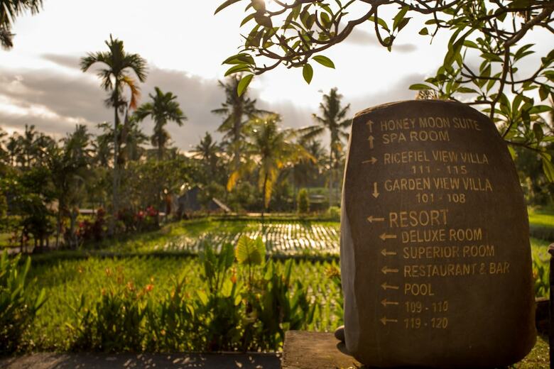 Hotel Agung Raka Bungalows
