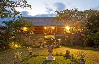 Villa Aya