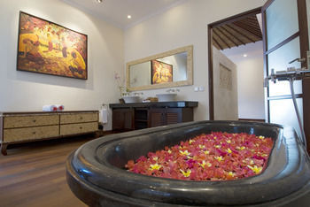 Ellora Villas