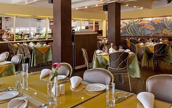 Hotel Mayfair Beach Resort