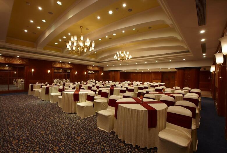Hotel Imperial Palace Rajkot
