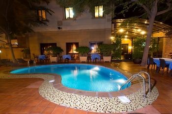 Hotel Victoria Crown Plaza
