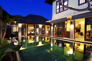 The Khayangan Dreams Villas Kerobokan