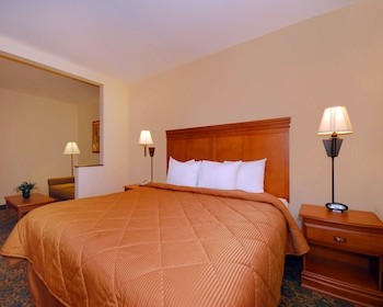 Hotel Comfort Inn & Suites