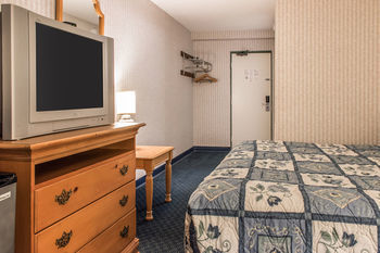 Hotel Rodeway Inn Amish Country
