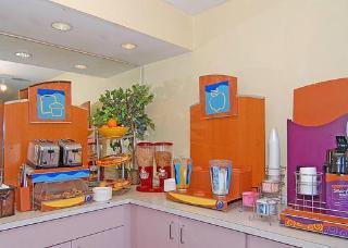 Hotel Econo Lodge & Suites