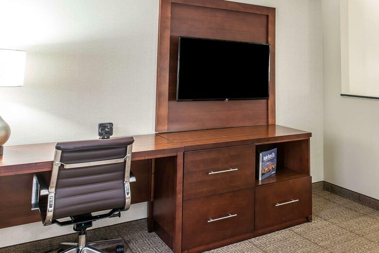 Hotel Comfort Suites Ocean City West
