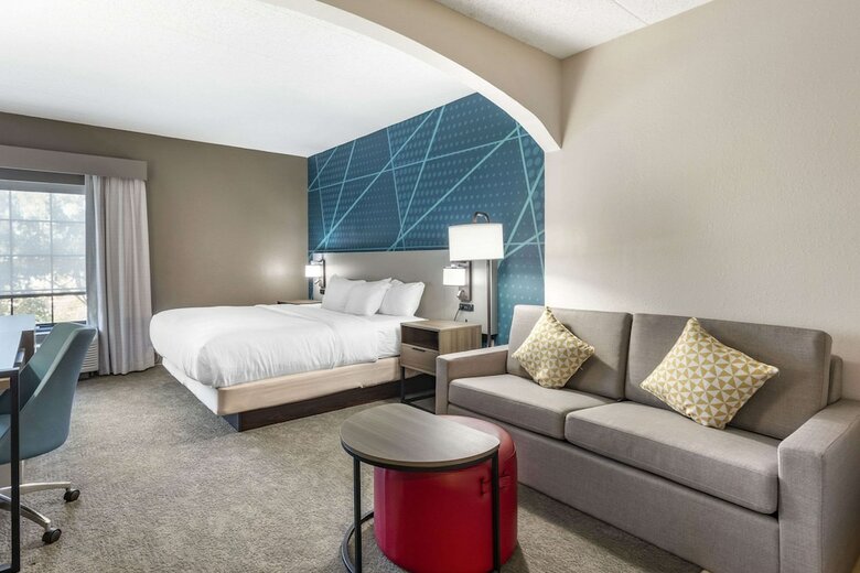 Hotel Comfort Suites Ocean City West