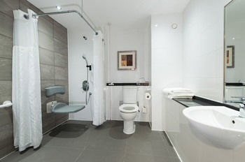 Hilton Edinburgh Airport Hotel