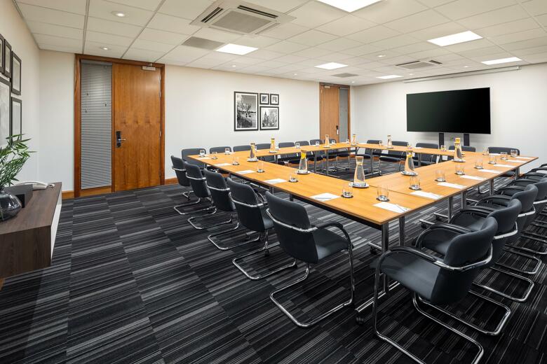Hotel Holiday Inn Gatwick Airport