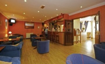Devoncove Hotel