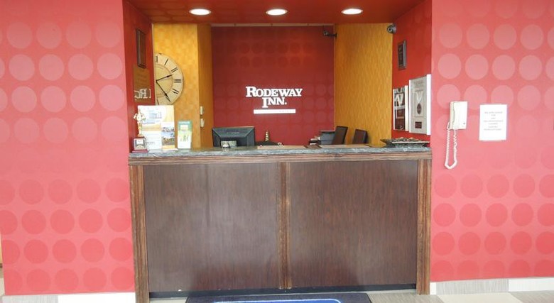 Hotel Rodeway Inn Macarthur Airport