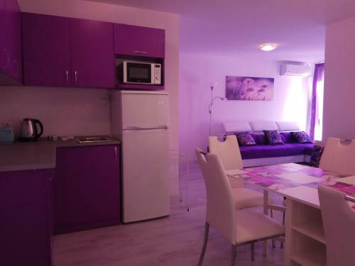 Apartamento Minismart Complex Rainbow Garden And Jacuzzi