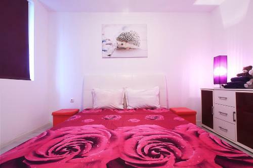 Apartamento Minismart Complex Rainbow Garden And Jacuzzi