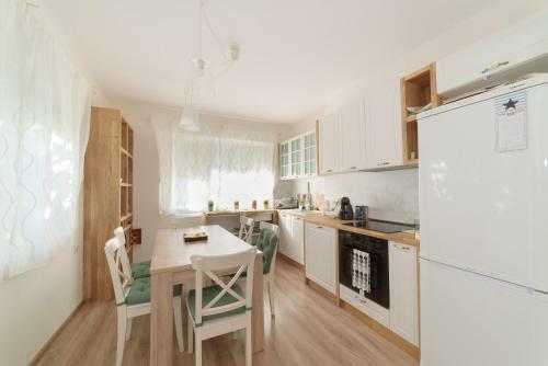 Burgas Sea Garden Apartment