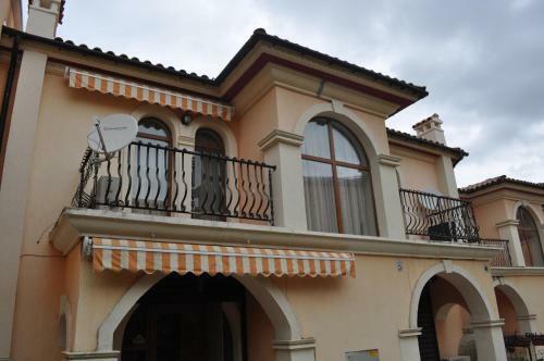 Negresco Apartments