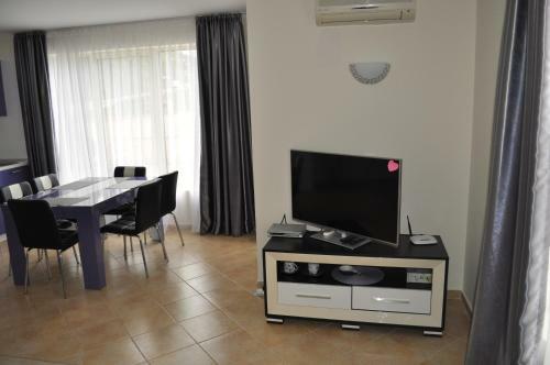 Negresco Apartments