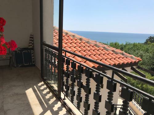 Pearl Beach Apartments In The Cliff Resort