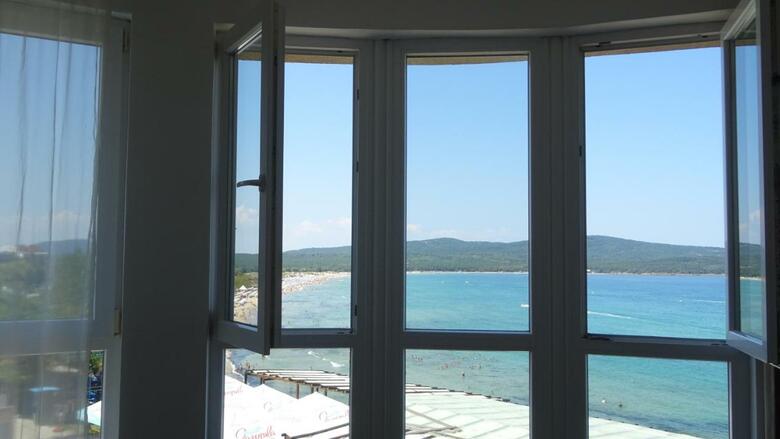 Hostal Dobrevi Guest House