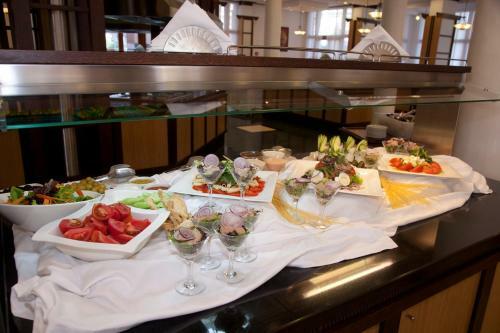 Hotel Emerald Beach Resort & Spa