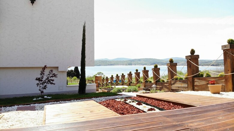 Casa De Oro Aparthotel