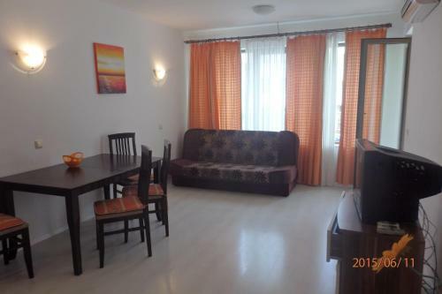 Lucky Apartments In Horizont Complex