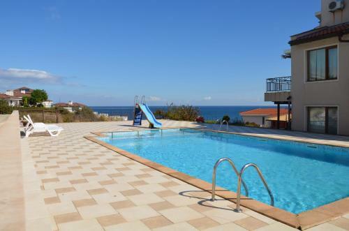 Sunrise Two-bedroom Apartment