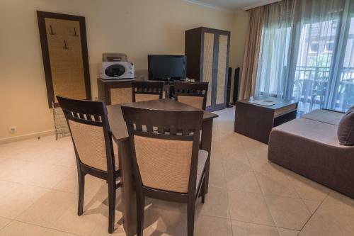 Private Apartments With Sea View In St. Marina