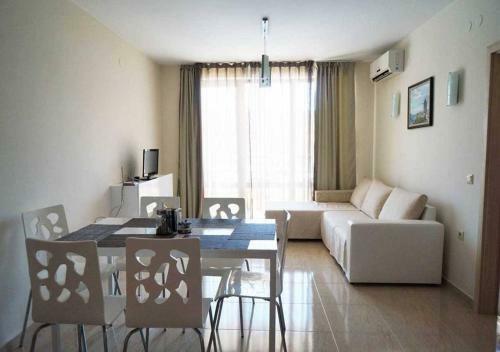 Star Dreams Apartments