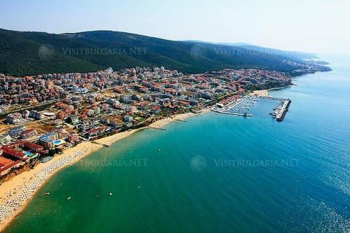 Nick's Apartment In Sviati Vlas