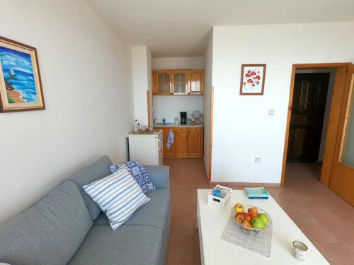 Apartment In St. Vlas With Terrace