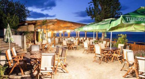 Garden Of Eden Apartments