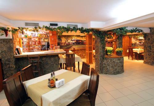 Family Hotel Izvora