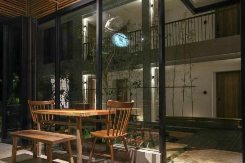 The Flowers&pots Hotel