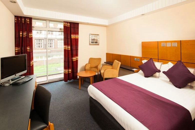 Hotel Mercure Leeds Parkway