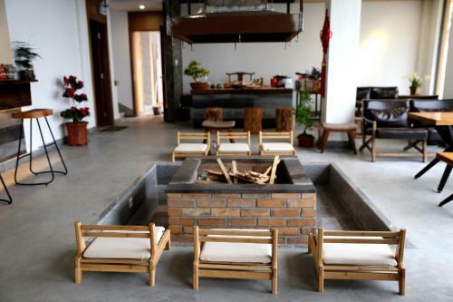 Hostal Beyond The Terrace Residence