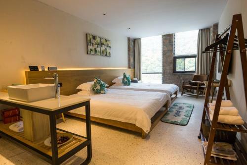 Hostal Baidie Xiyu Maimai Yard Guest House