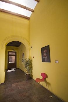Monteleon Hotel And Suites