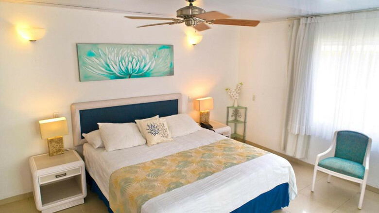 Cocoplum Beach Hotel