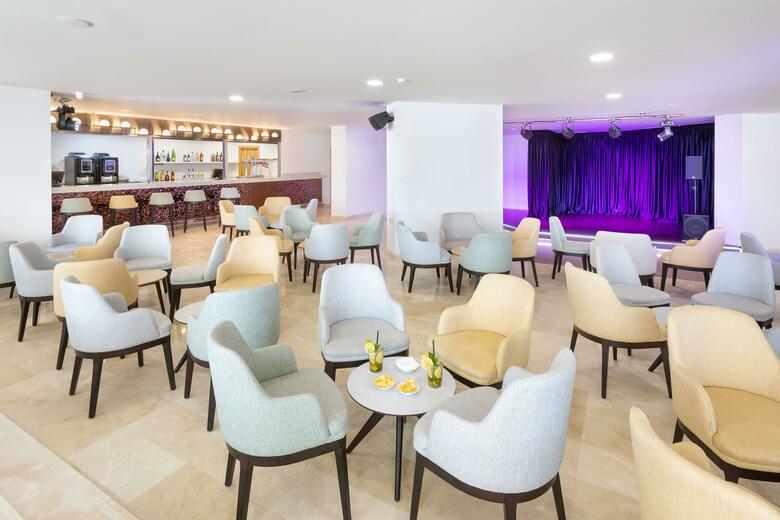 Hotel Alexandre Troya