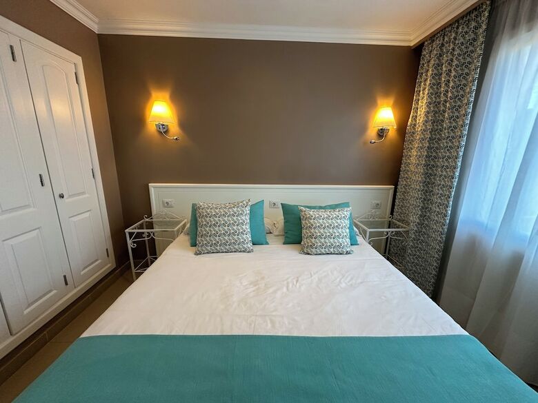 Viviendas Turisticas Residencial La Quinta Park Suites