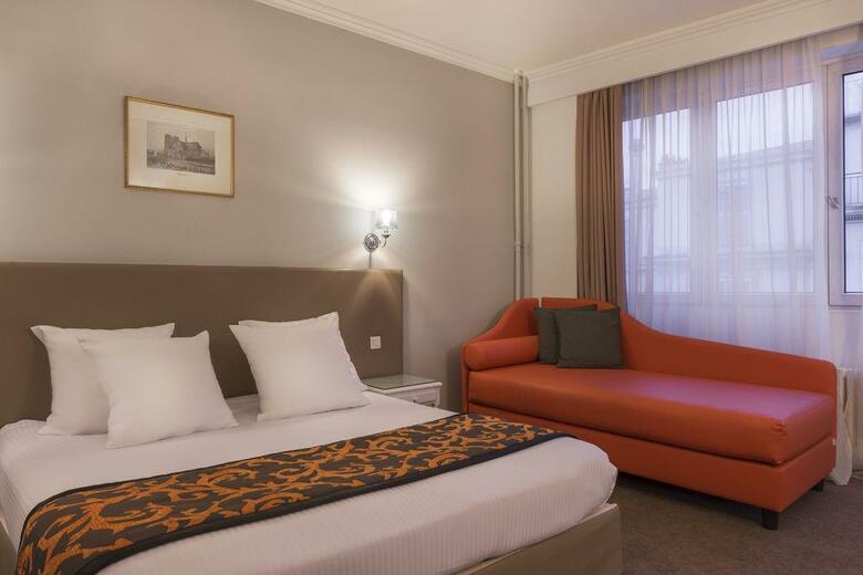 Pley Hotel