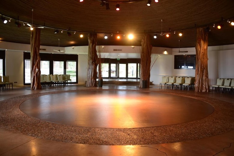 Hotel Hangaroa Eco Village & Spa