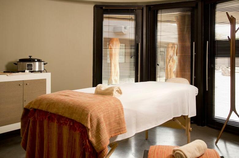 Hotel Hangaroa Eco Village & Spa