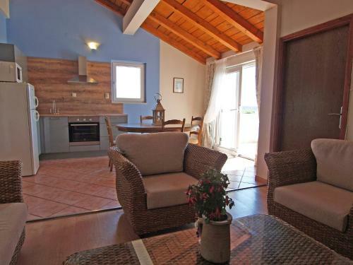 Two-bedroom Apartment In Barbat I