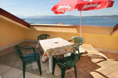 Apartments With A Parking Space Crikvenica - 5532