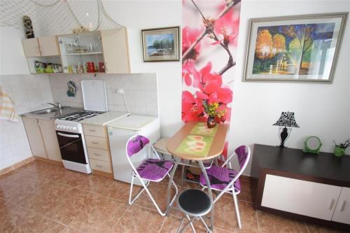 Apartment In Crikvenica 5627