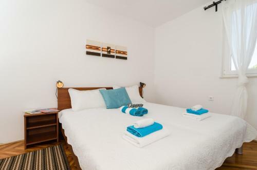 Apartamentos Nives Central Lodge